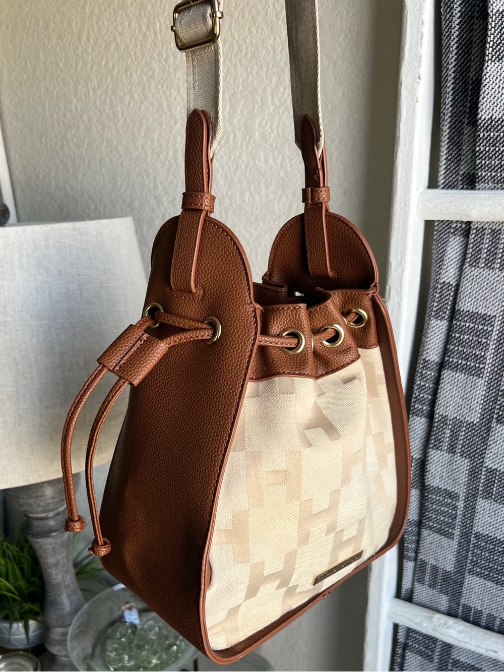 Halston Brown & Cream Drawstring Bucket Bag - Brand New